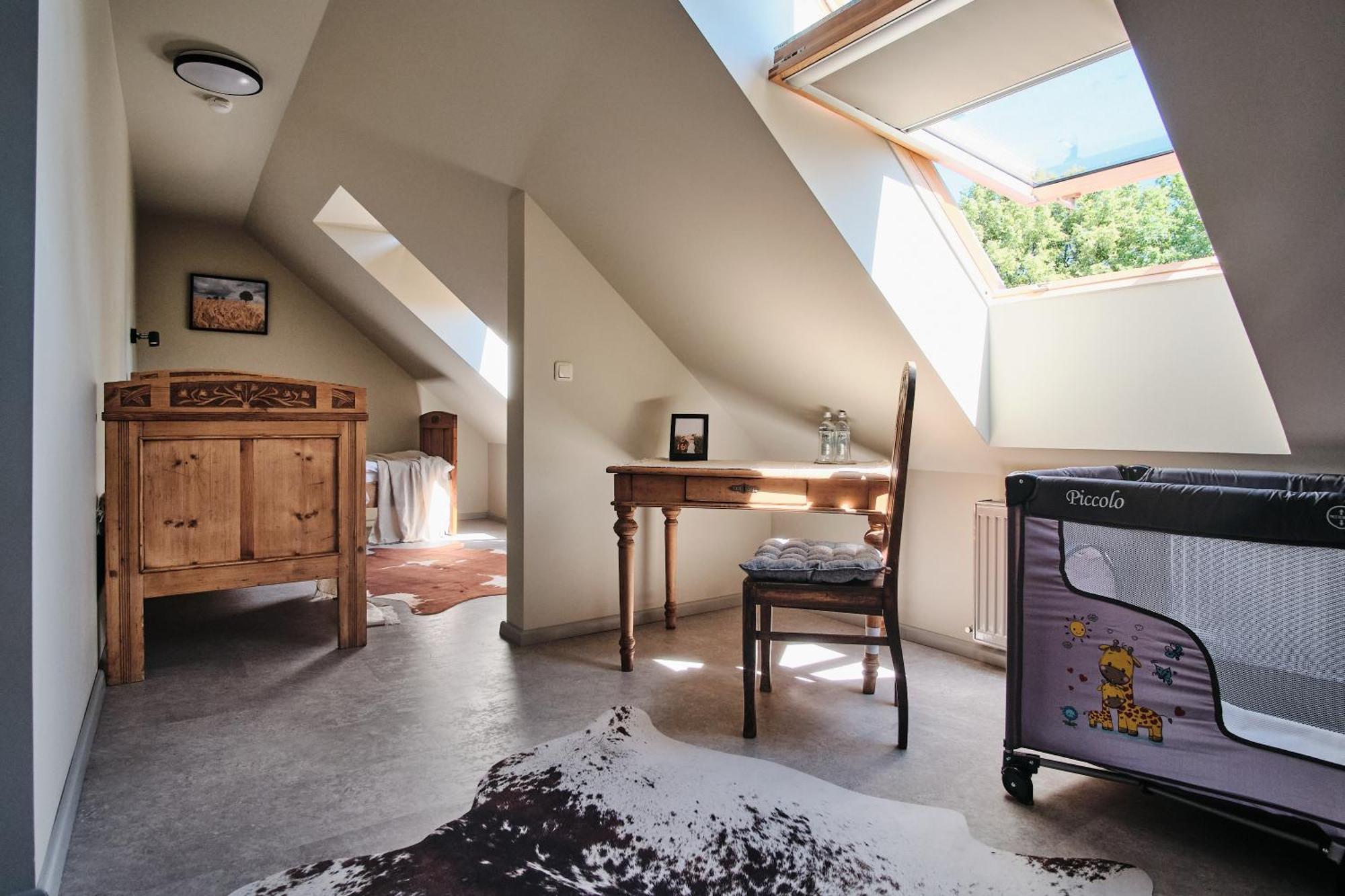 Hotel Pernigele Yelgavkrasty Екстер'єр фото